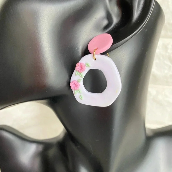 Handmade Polymer Clay Earring - Picture 1 of 4